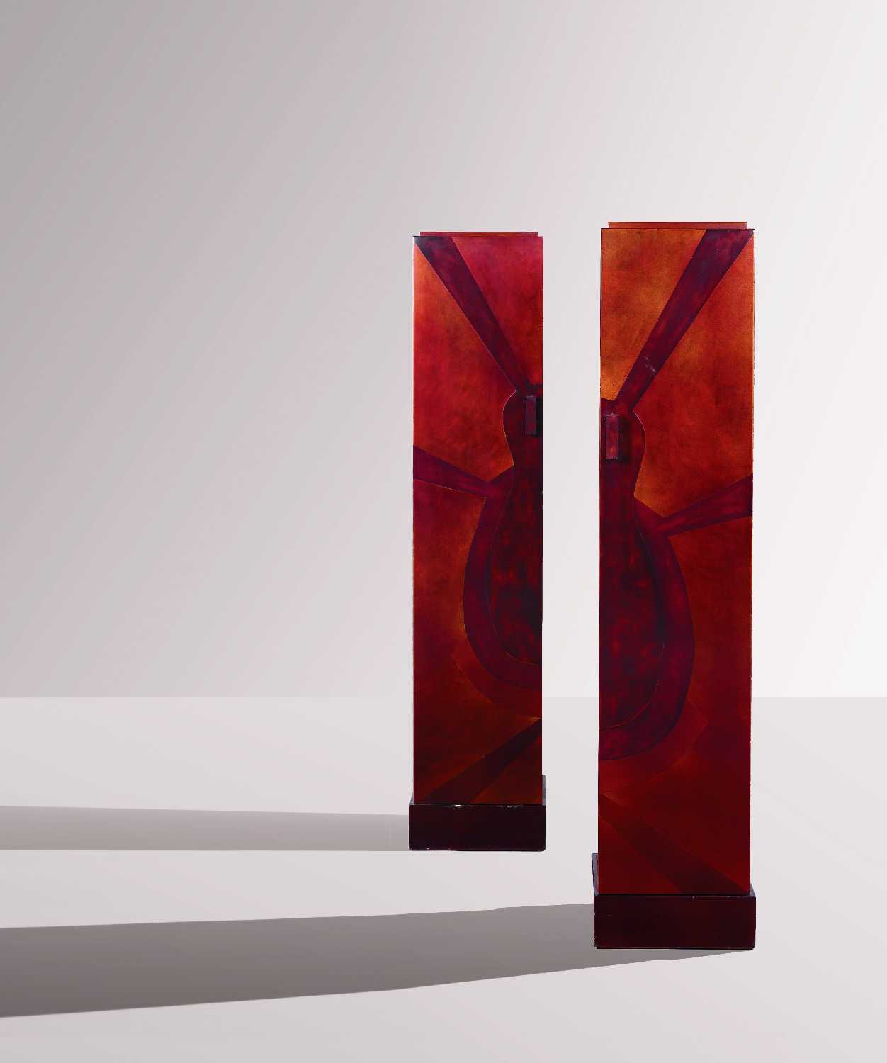 Paire de sellettes bibliothèques, vers 1930.