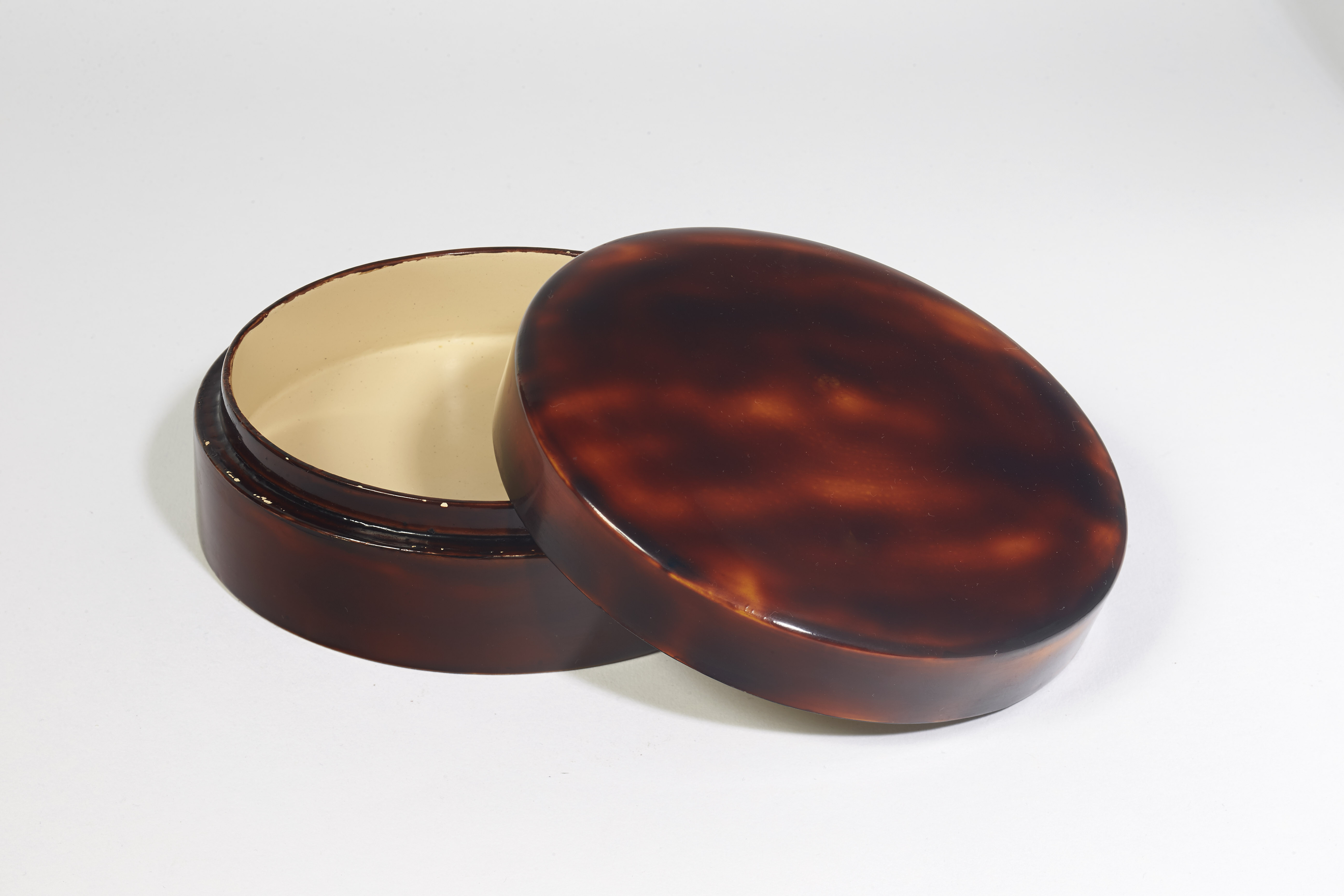 Boîte en laque, vers 1930.