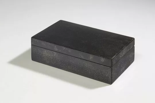 Gaston SUISSE (1896-1988) - Coffret en laque.
